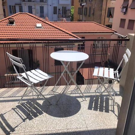 Apartmán A Due Passi Dal Mare Ventimiglia Exteriér fotografie